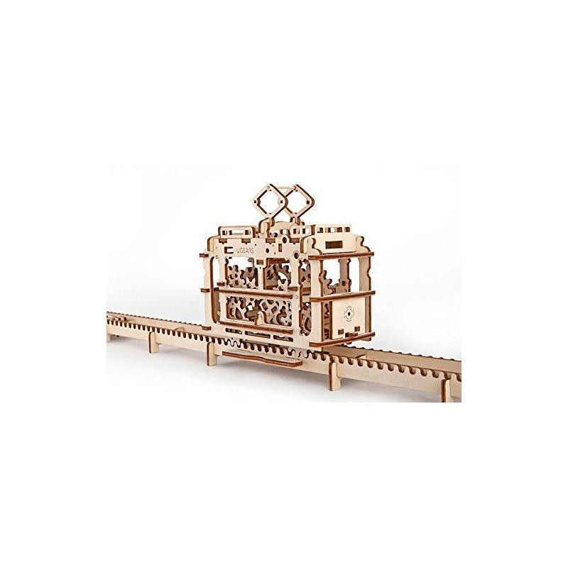 Maquette bois - Tram sur rails