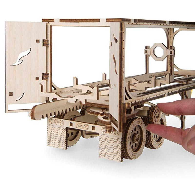 maquette en bois - puzzle 3D - Remorque pour Camion tracteur en bois