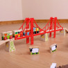 Pont suspendu pour circuit de train en bois