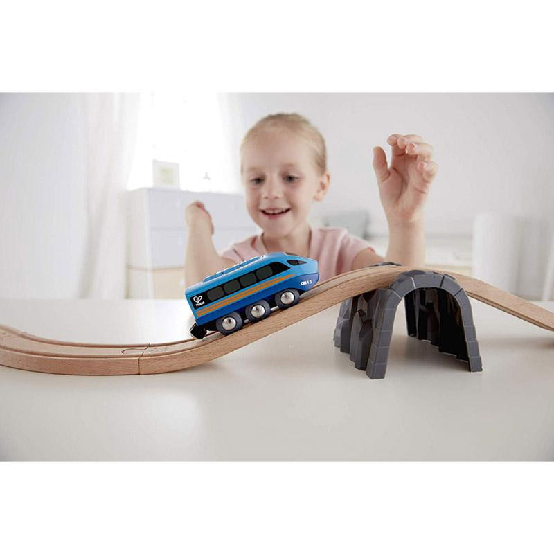 Acheter 1/2 Pièces Jouet Train Électrique de Remplacement Rechargeable par USB Jouet Locomotive Simulation Enfants Tout-Petits Garçons Filles Jouet Éducatif Tête de Train Jouet