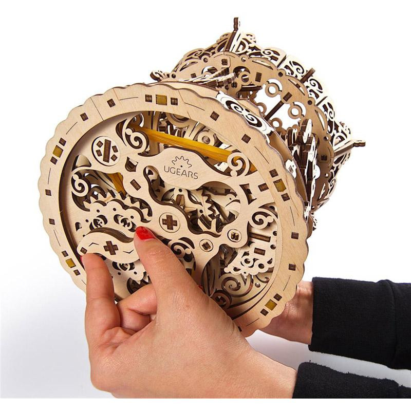 Carrousel, maquette en bois à assembler Ugears