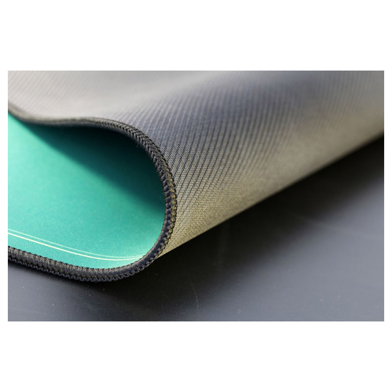 Tapis de cartes belote 60 cm x 40 cm vert en néoprène