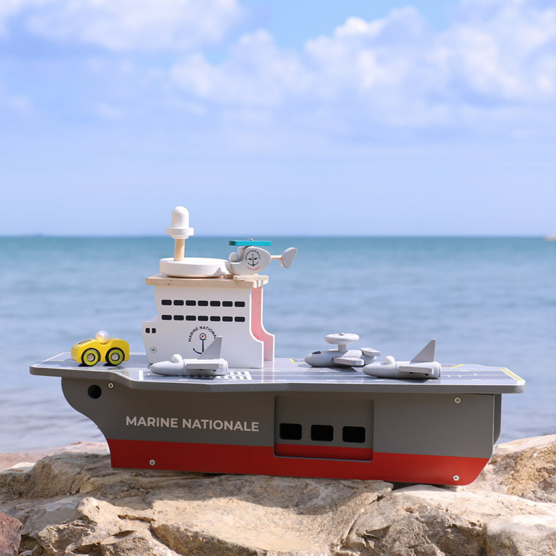 Porte-avions + accessoires Marine Nationale Vilac