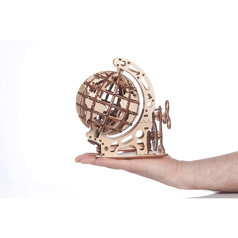 Globe petit modèle - maquette en bois sans colle, GIGAMIC  La Boissellerie  Magasin de jouets en bois et jeux pour enfant & adulte